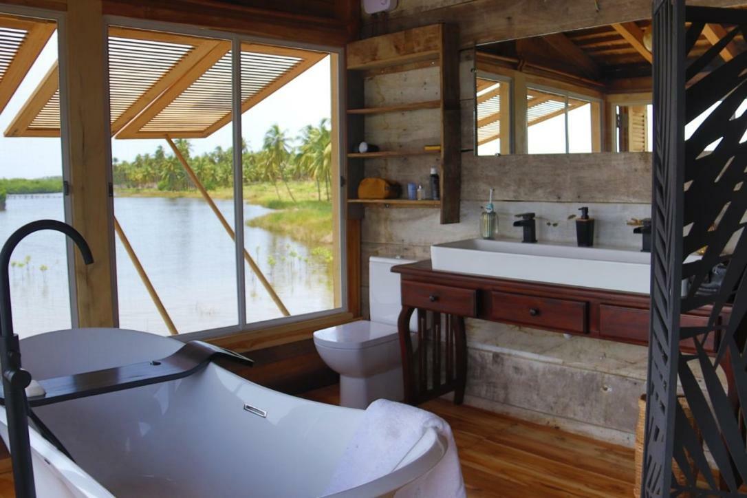 Natura Luxury Lodge Ouidah エクステリア 写真